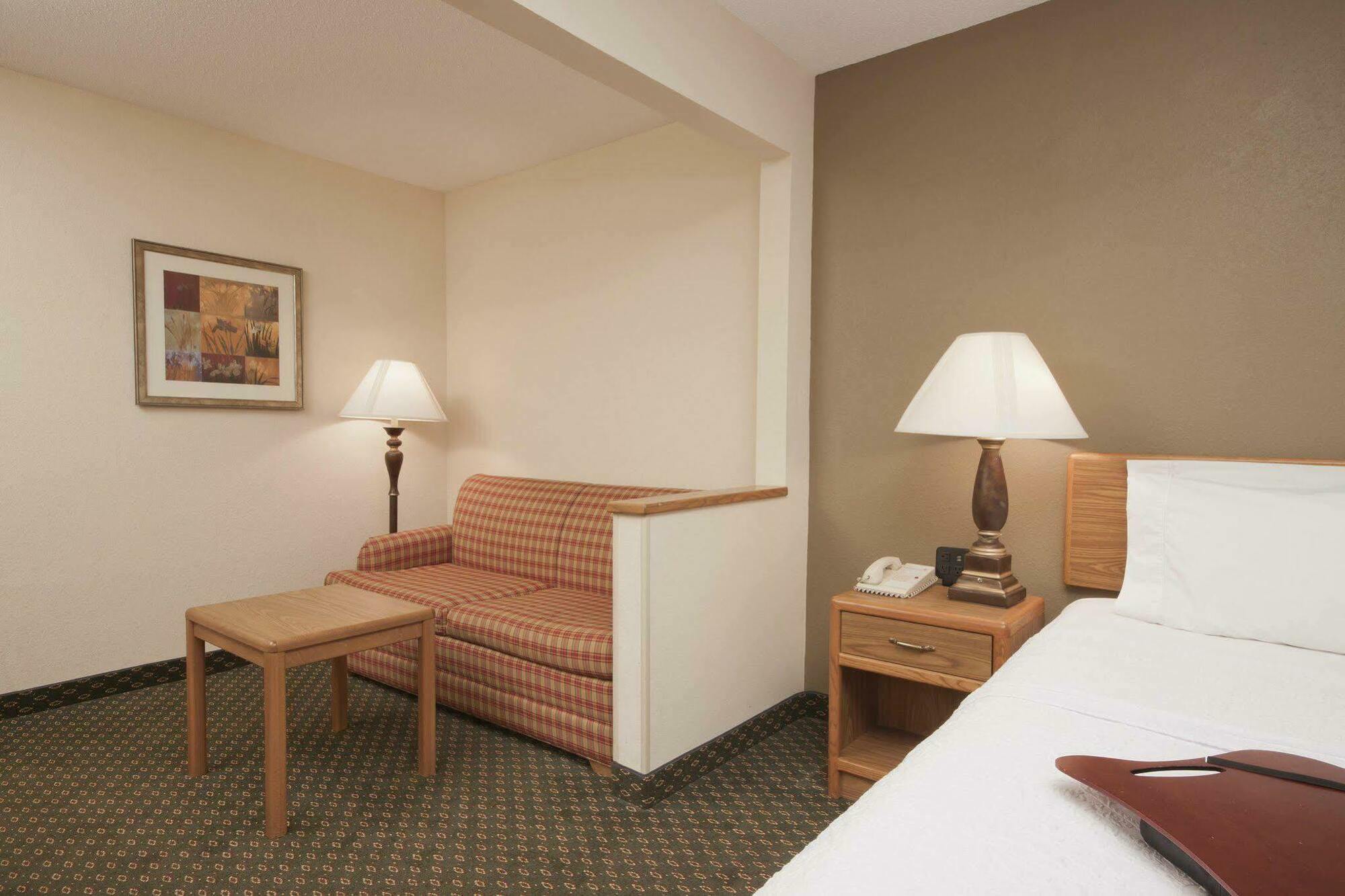 Hampton Inn Binghamton/Johnson City Экстерьер фото
