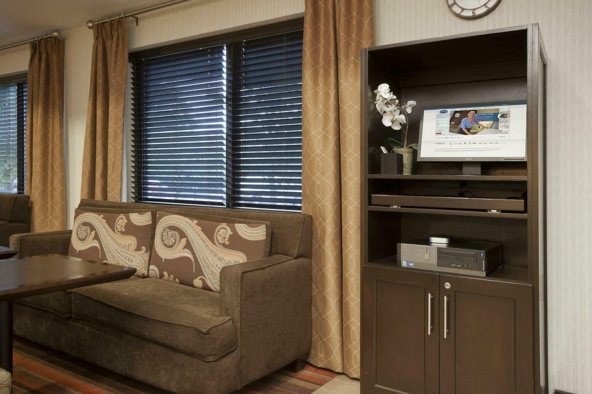 Hampton Inn Binghamton/Johnson City Экстерьер фото